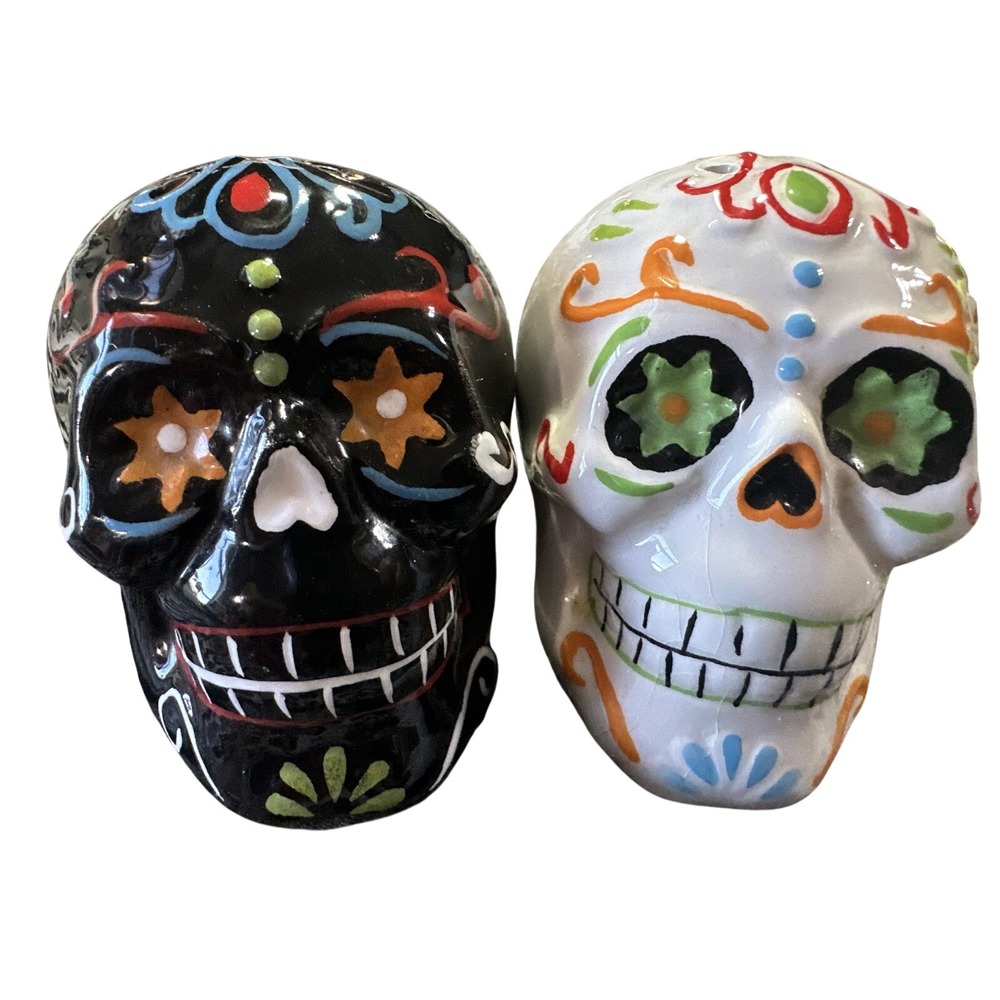 Sugar Skull  Salt & Pepper Shakers Day of the Dead Dia de los Muertos Halloween